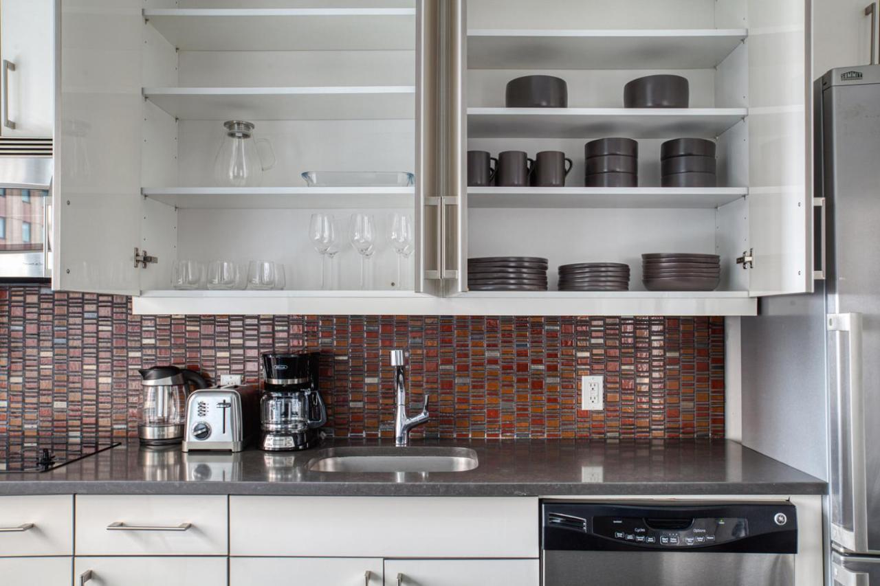 Gorgeous Midtown W 1br W Gym Nr Times Sq Nyc-651 Apartamento