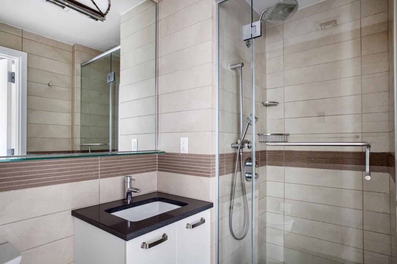 Apartamento Gorgeous Midtown W 1br W Gym Nr Times Sq Nyc-651 Nueva York