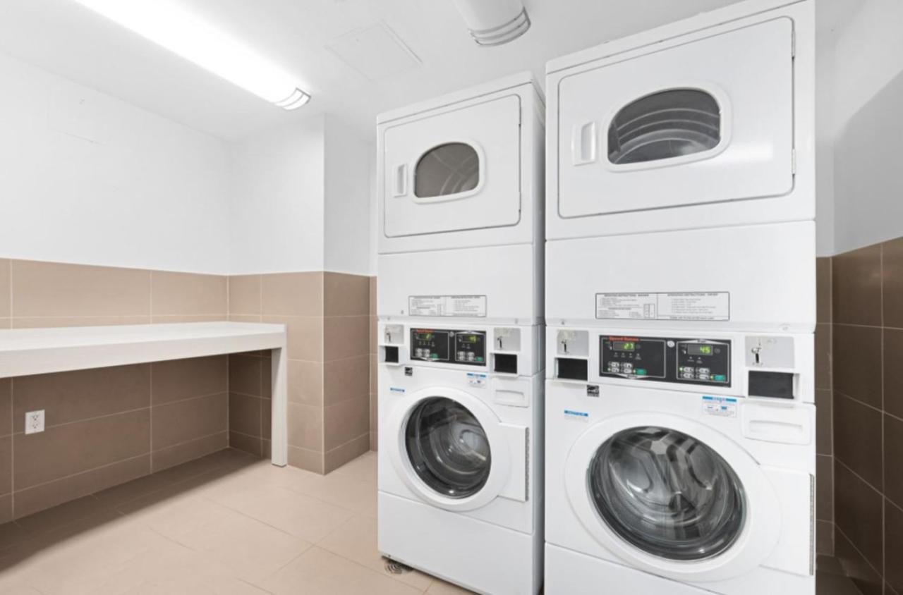 Gorgeous Midtown W 1br W Gym Nr Times Sq Nyc-651 Nueva York
