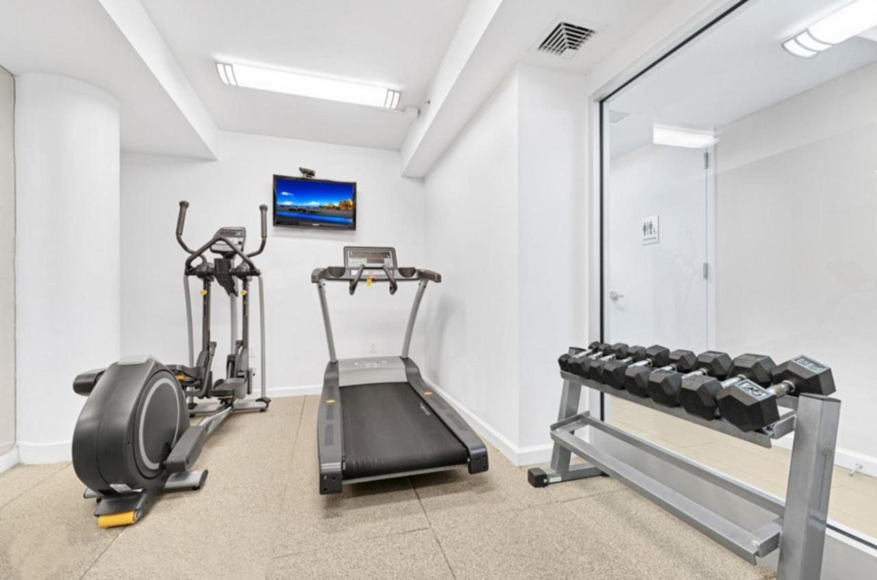 Gorgeous Midtown W 1br W Gym Nr Times Sq Nyc-651 * Nueva York